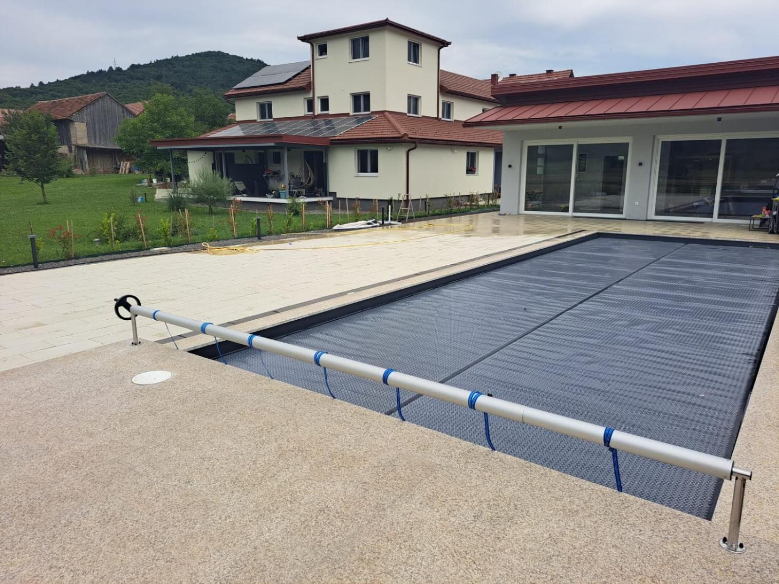 Apartmani Fenestra Tesla I Faust Otočac Exterior foto